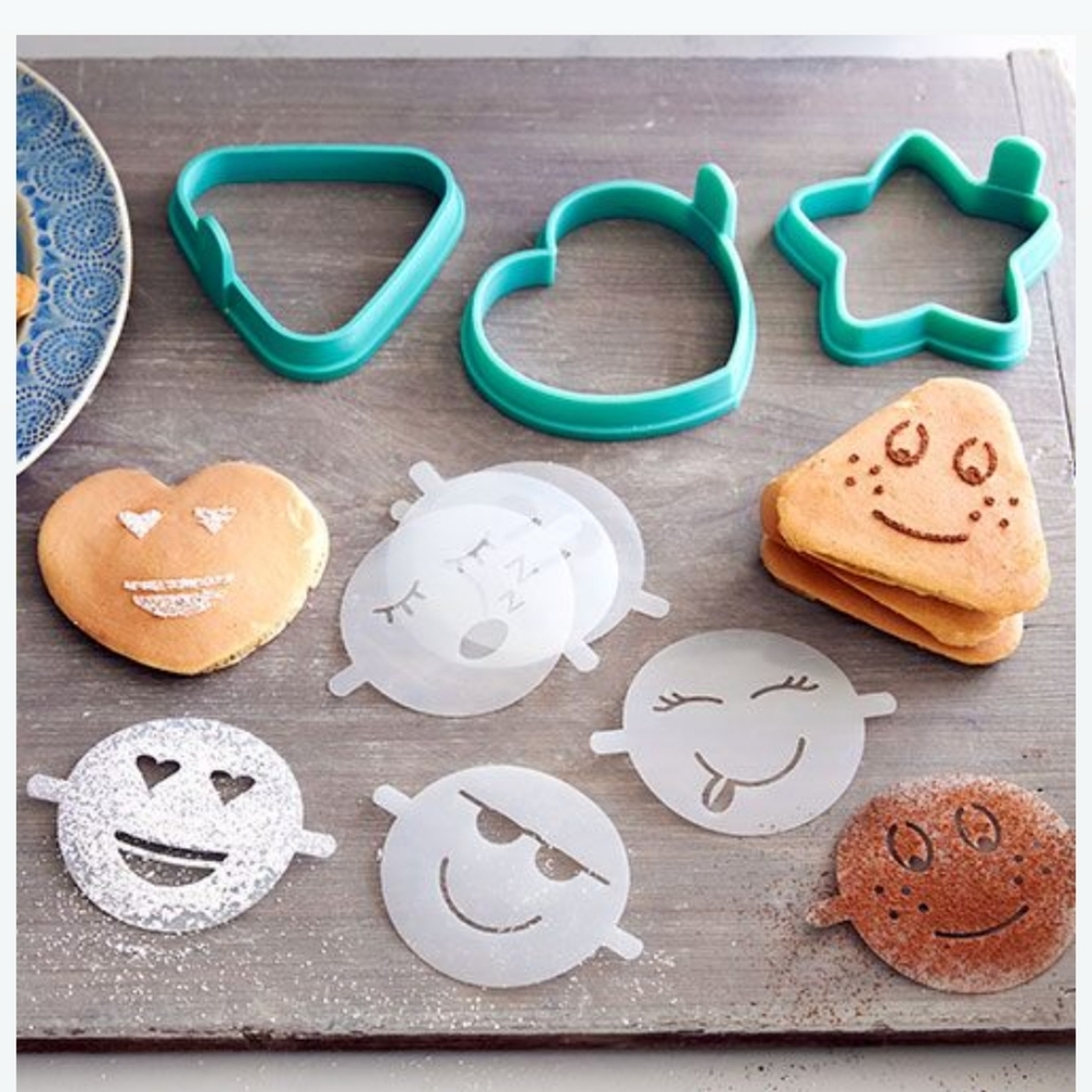 NWT Pampered Chef Pancake Molds w/Emoji Stencils